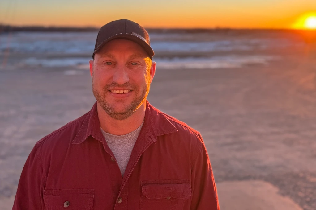 roots family portrait on their farm